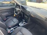 Volkswagen Golf 2002 года за 2 150 000 тг. в Алматы