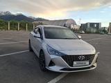 Hyundai Accent 2022 года за 7 900 000 тг. в Алматы
