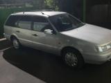 Volkswagen Passat 1993 годаүшін2 000 000 тг. в Алматы