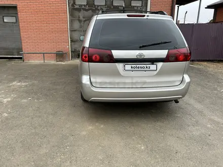 Toyota Sienna 2009 года за 4 750 000 тг. в Атырау – фото 4