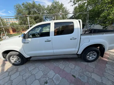 Toyota Hilux 2013 года за 6 200 000 тг. в Атырау – фото 2