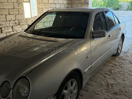 Mercedes-Benz E 320 1997 года за 3 600 000 тг. в Актау – фото 9