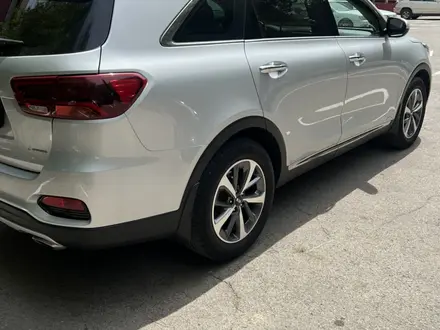 Kia Sorento 2019 года за 11 500 000 тг. в Алматы – фото 4