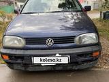 Volkswagen Golf 1994 годаүшін1 200 000 тг. в Актобе
