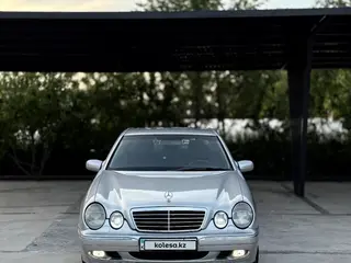 Mercedes-Benz E 280