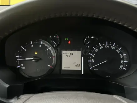 Toyota Land Cruiser Prado 2022 года за 28 500 000 тг. в Актобе – фото 24