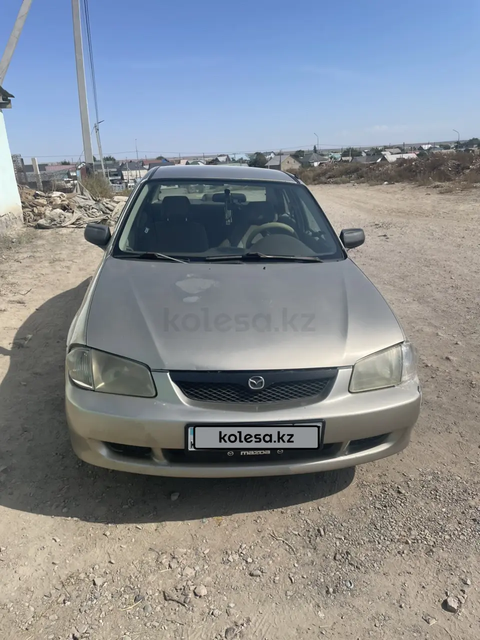 Mazda 323, 1999