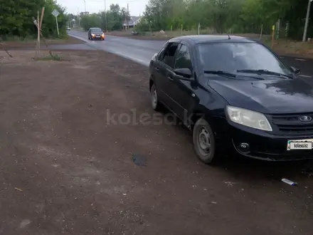 ВАЗ (Lada) Granta 2190 2013 года за 1 500 000 тг. в Караганда – фото 2