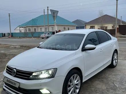 Volkswagen Jetta 2017 года за 8 500 000 тг. в Атырау – фото 3