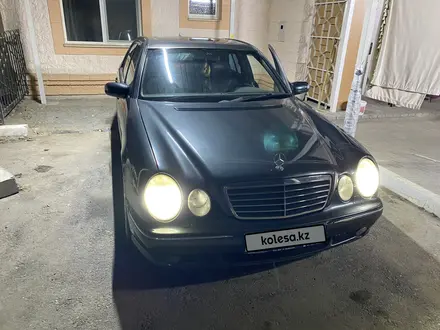 Mercedes-Benz E 55 AMG 2002 года за 8 000 000 тг. в Алматы – фото 22