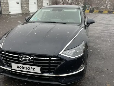 Hyundai Sonata 2019 года за 9 400 000 тг. в Караганда