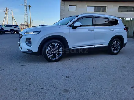 Hyundai Santa Fe 2020 года за 15 200 000 тг. в Алматы – фото 10