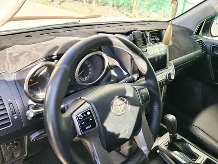 Toyota Land Cruiser Prado 2012 года за 14 000 000 тг. в Астана – фото 14