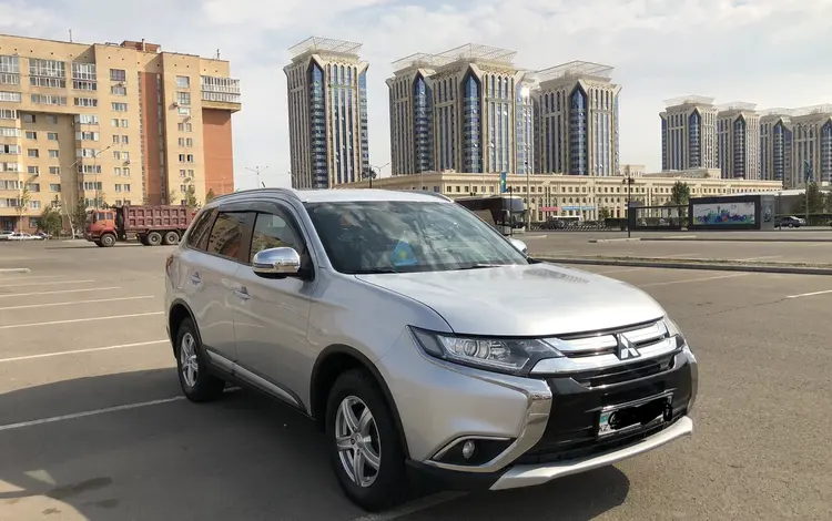 Mitsubishi Outlander 2016 года за 10 800 000 тг. в Астана