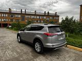 Toyota RAV4 2018 годаүшін8 800 000 тг. в Астана – фото 3