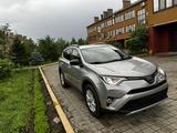 Toyota RAV4 2018 годаүшін8 800 000 тг. в Астана – фото 4