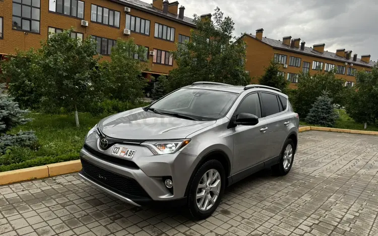 Toyota RAV4 2018 годаүшін8 800 000 тг. в Астана