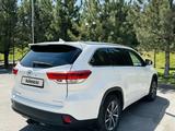 Toyota Highlander 2017 года за 17 500 000 тг. в Шымкент – фото 5