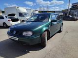 Volkswagen Golf 1999 года за 2 700 000 тг. в Астана – фото 2