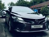 Toyota Camry 2019 годаүшін15 100 000 тг. в Алматы