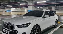 BMW 530 XDrive 2024 года за 32 659 200 тг. в Алматы – фото 3