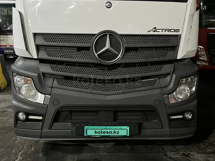 Mercedes-Benz  Actros 2017 года за 43 000 000 тг. в Алматы – фото 9