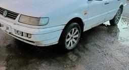 Volkswagen Passat 1994 года за 1 370 000 тг. в Актобе – фото 2