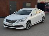 Hyundai Grandeur 2015 года за 6 500 000 тг. в Актау – фото 2