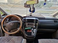 Toyota Alphard 2003 годаfor6 500 000 тг. в Астана