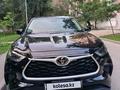 Toyota Highlander 2023 годаүшін26 900 000 тг. в Алматы