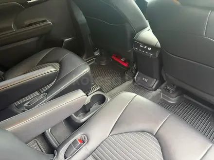 Toyota Highlander 2023 года за 28 200 000 тг. в Алматы – фото 9