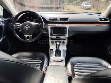 Volkswagen Passat 2012 года за 5 900 000 тг. в Алматы – фото 7