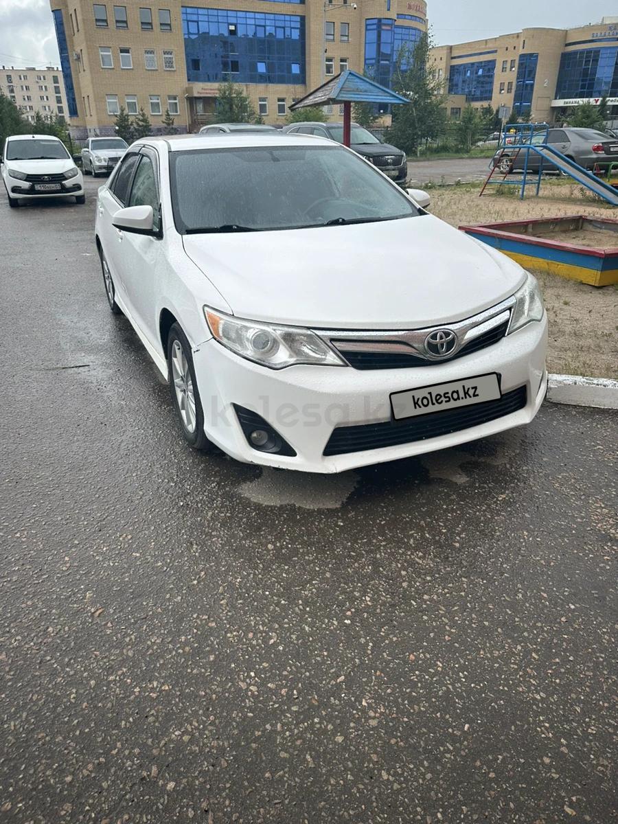 Toyota Camry 2012 г.