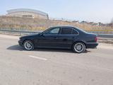 BMW 528 1998 года за 2 300 000 тг. в Алматы – фото 3