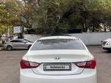 Hyundai Sonata 2010 года за 5 100 000 тг. в Алматы – фото 2