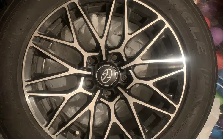 Литые диски с резиной тойота 215/60R16 за 180 000 тг. в Павлодар