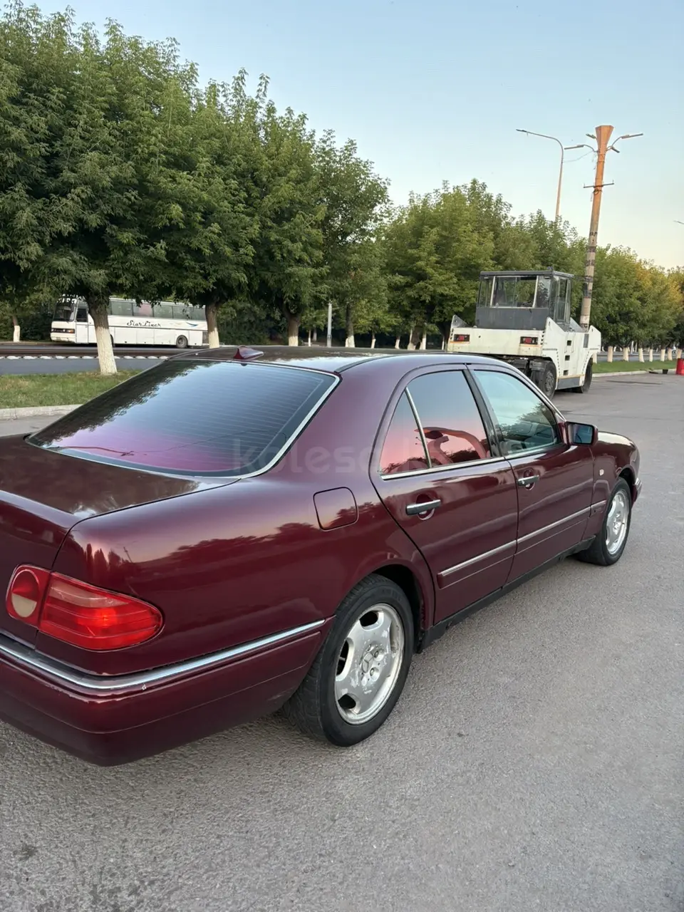 Mercedes-Benz E-Class, 1996