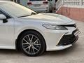 Toyota Camry 2021 годаүшін18 500 000 тг. в Шымкент – фото 12