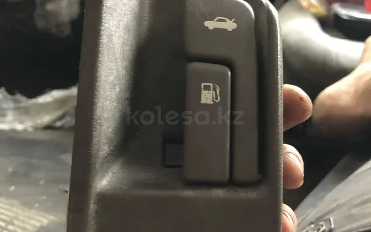 Ручка открывание бака Toyota Camry vx 10 за 15 000 тг. в Шымкент