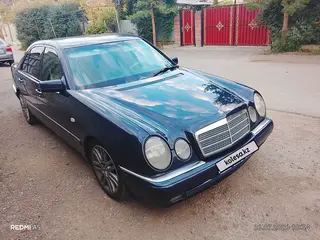 Mercedes-Benz E 280