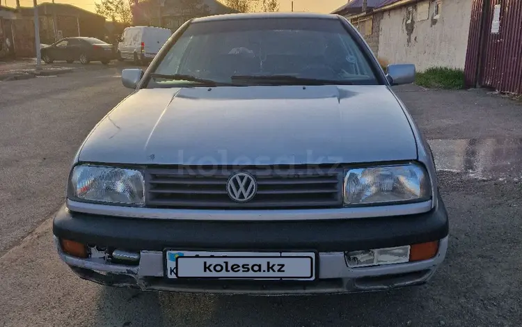 Volkswagen Vento 1993 года за 1 400 000 тг. в Астана