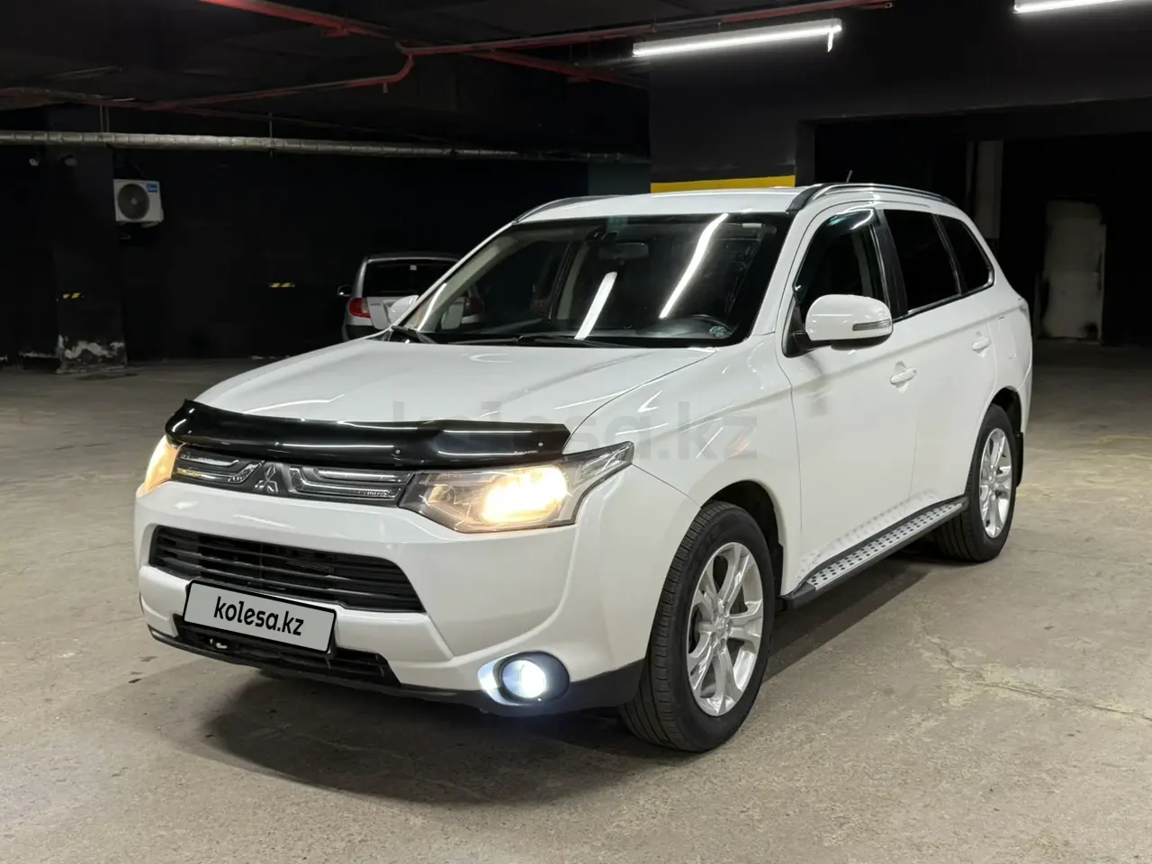 Mitsubishi Outlander, 2012