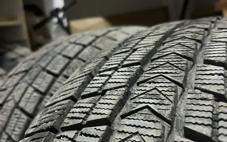 Комплект зимних шин Roadstone Winguard Ice SUV (Nexen) за 87 000 тг. в Караганда
