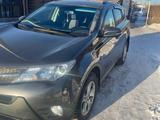 Toyota RAV4 2014 года за 10 000 000 тг. в Актобе – фото 2