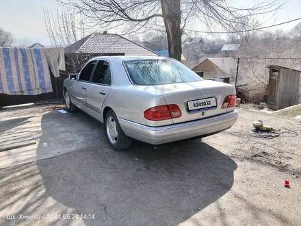 Mercedes-Benz E 280 1996 года за 3 200 000 тг. в Каскелен – фото 13