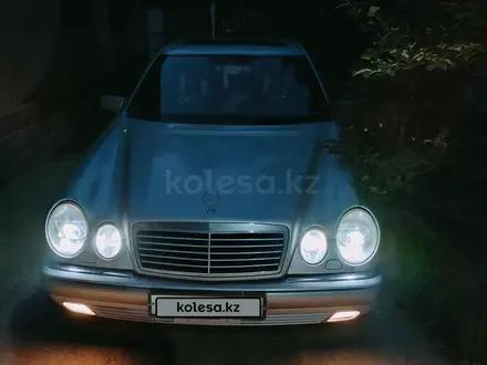 Mercedes-Benz E 280 1996 года за 3 200 000 тг. в Каскелен – фото 21