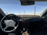 Mercedes-Benz E 280 1999 годаүшін2 110 000 тг. в Жанаозен – фото 2
