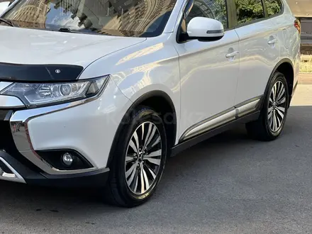 Mitsubishi Outlander 2020 года за 12 000 000 тг. в Алматы – фото 3