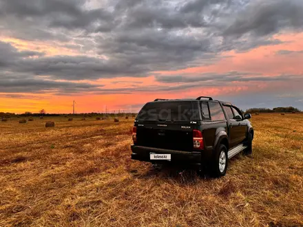 Toyota Hilux 2012 года за 8 500 000 тг. в Уральск – фото 4