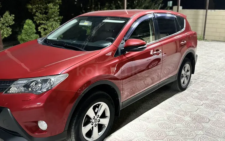 Toyota RAV4 2015 годаүшін11 000 000 тг. в Атырау